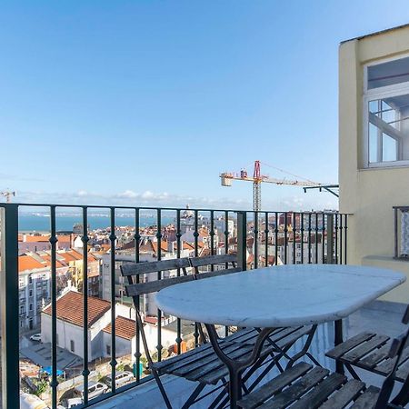 Amidst The Rooftops Of Lissabon Exterior foto